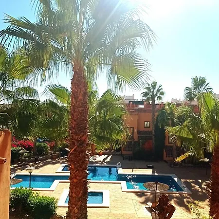 Apartment Luxury Large 2 Bedroom 10 Min Walk To Plaza *