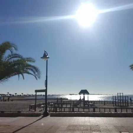 Apartment Luxury Large 2 Bedroom 10 Min Walk To Plaza
